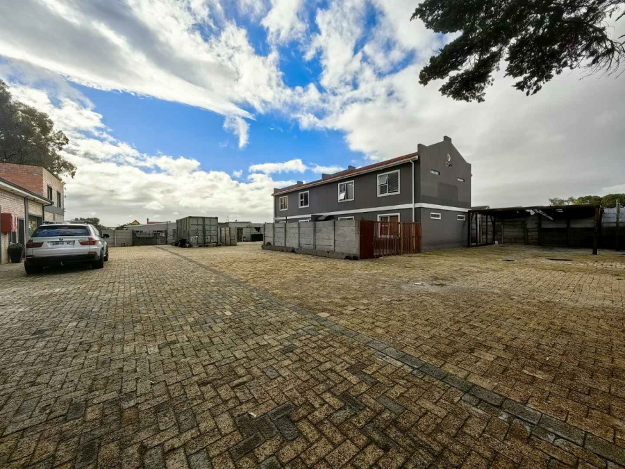 Commercial Property for Sale in Grassy Park Western Cape